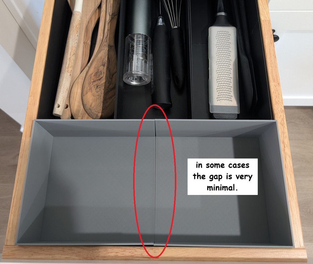 Example of a minimal separation line between tray pieces