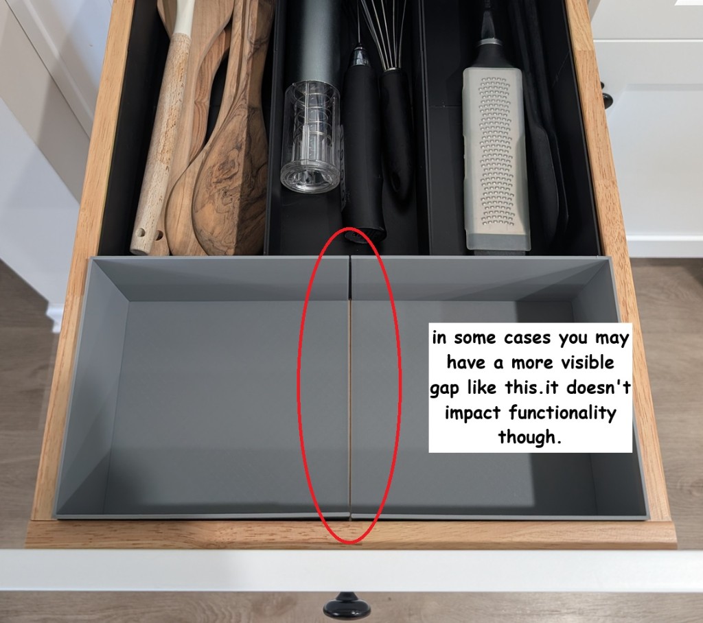 Example of a more visible separation line between tray pieces